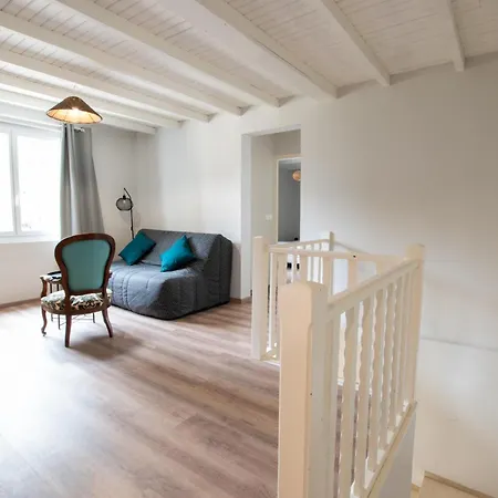 Mas Des Cypres, Clim - Jardin En Camargue Holiday home *
